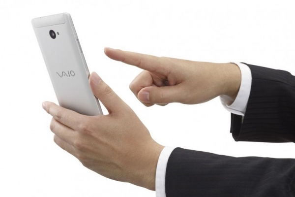 VAIO представила Windows 10 смартфон